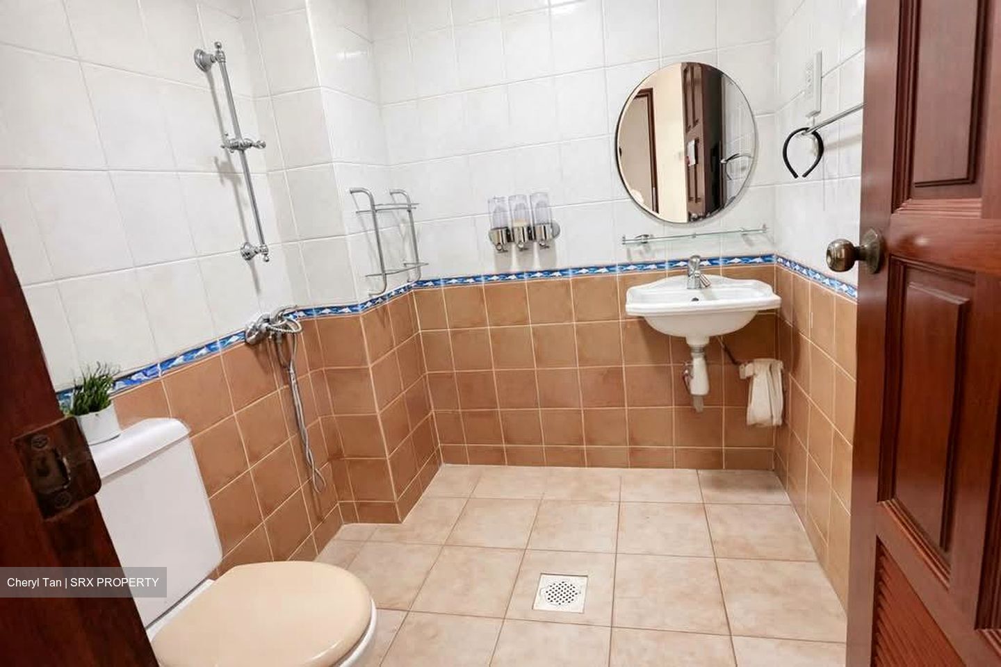 Cambridge Road (D8), Terrace #534543361
